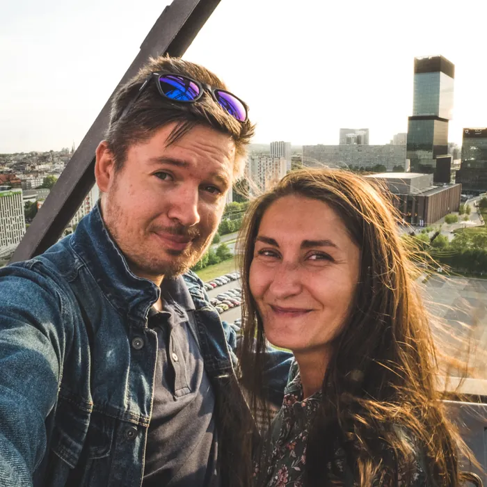 Ania i Marcin Nowakowie na tle Bytomia